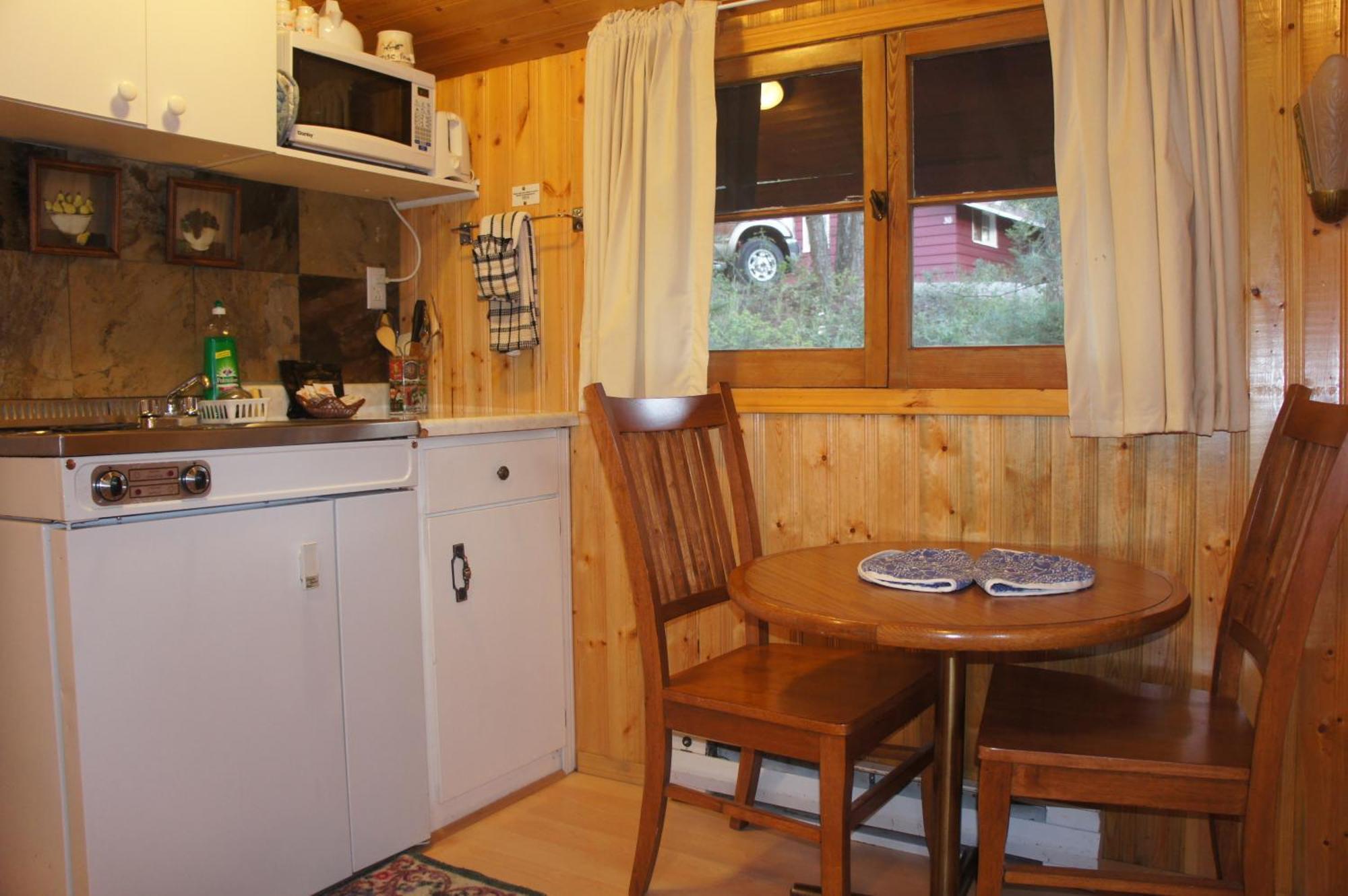 Fairmont Mountain Bungalows Fairmont Hot Springs Εξωτερικό φωτογραφία