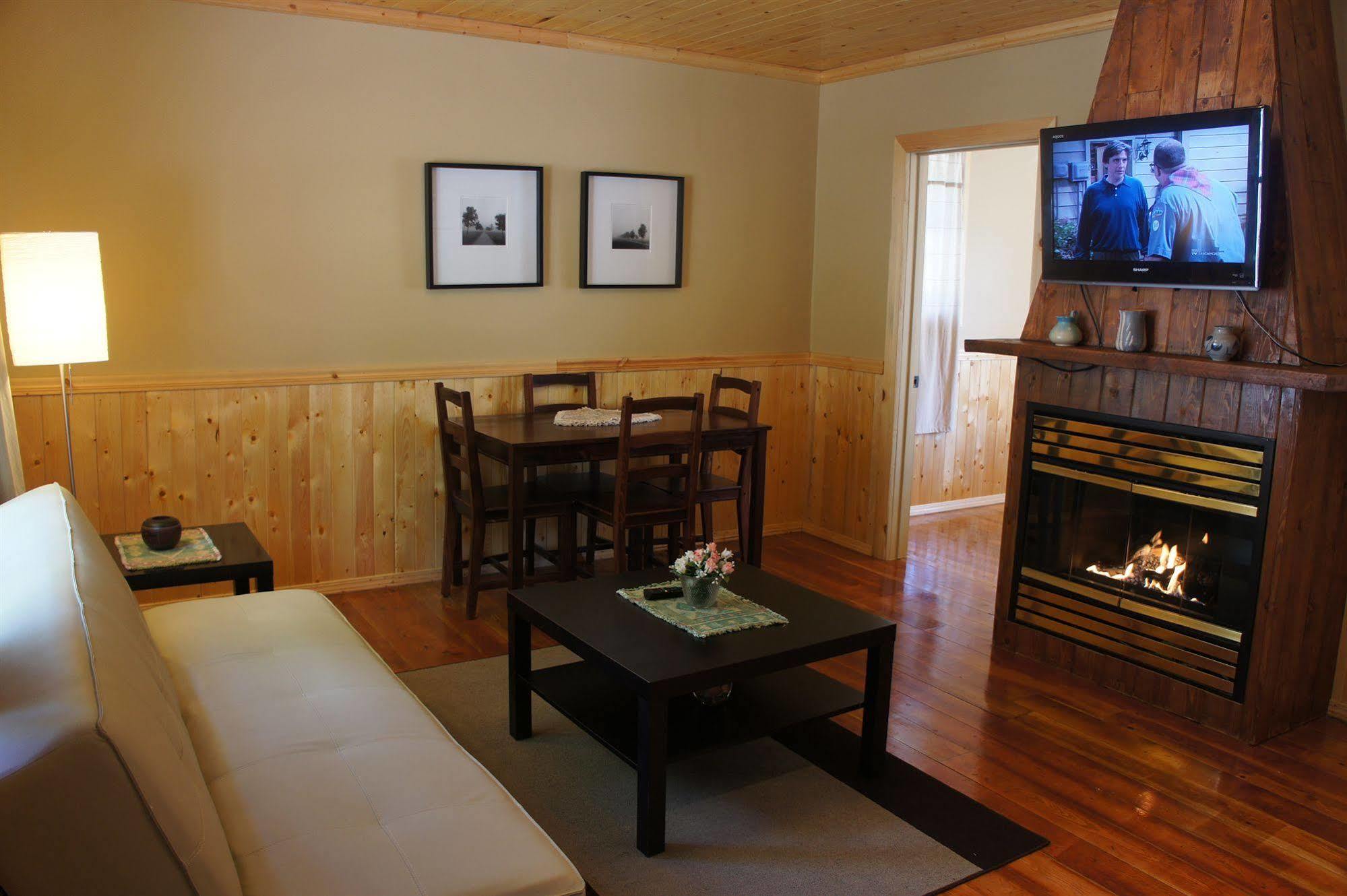 Fairmont Mountain Bungalows Fairmont Hot Springs Εξωτερικό φωτογραφία