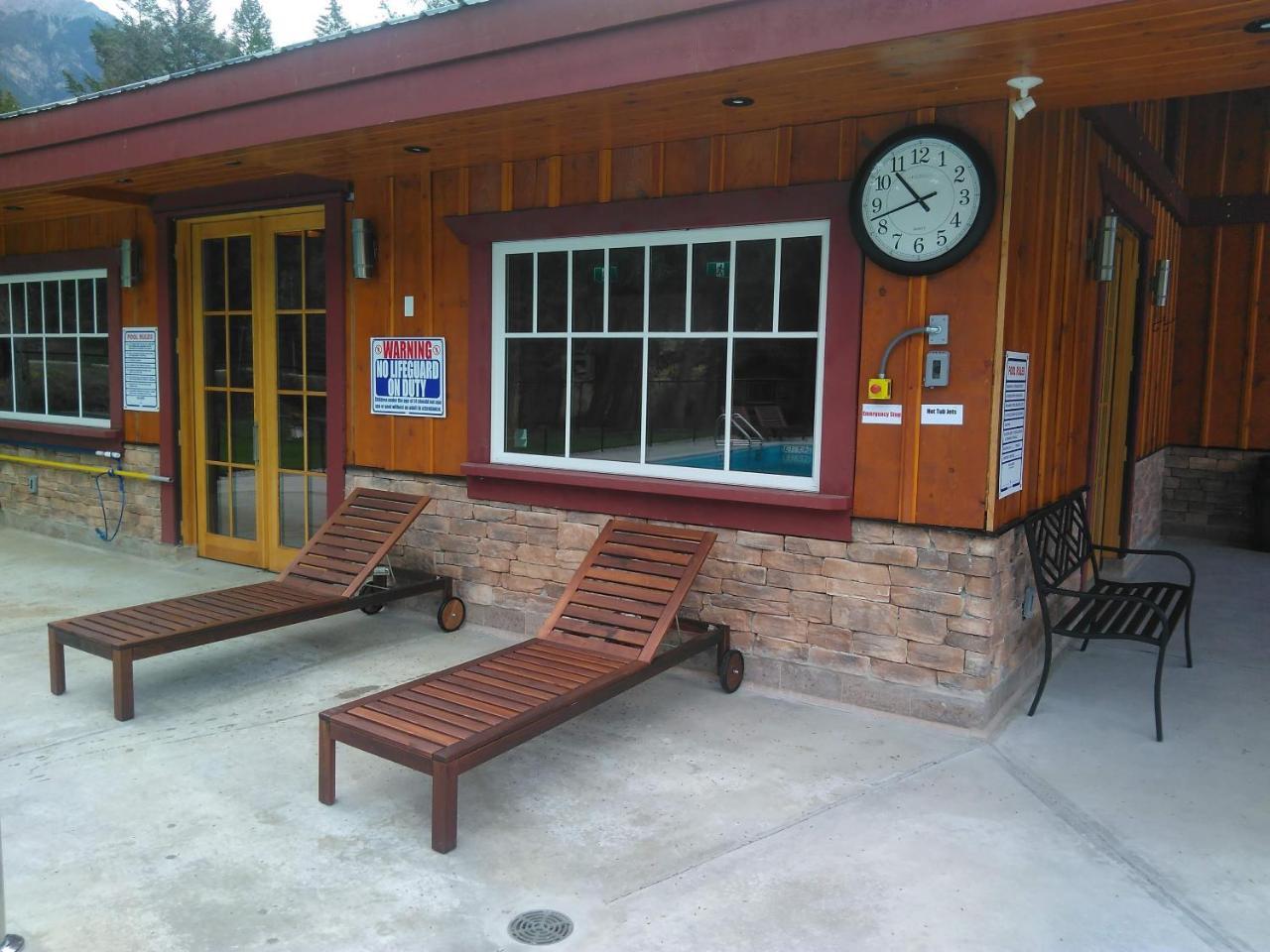 Fairmont Mountain Bungalows Fairmont Hot Springs Εξωτερικό φωτογραφία
